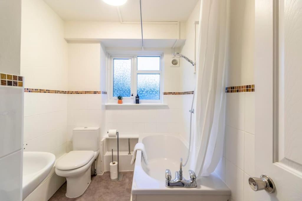 Beautiful Sea View 2 Bedroom Sleeps 6-Free Parking Bournemouth Ngoại thất bức ảnh